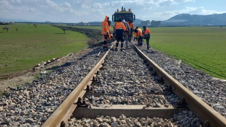 Ulaşım yatırımlarında öncelik deprem bölgesine verildi